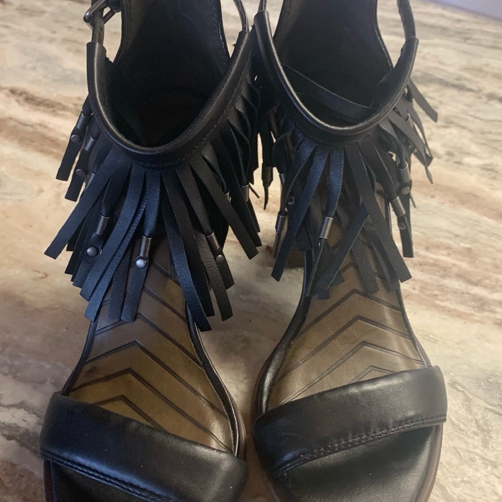 Fring heels